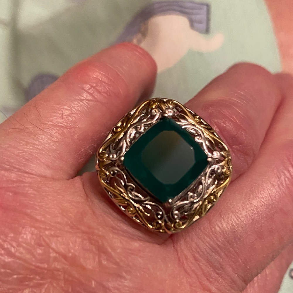 New Natural Green Onyx 5.5 carats 18 K YGP Statement Ring 6